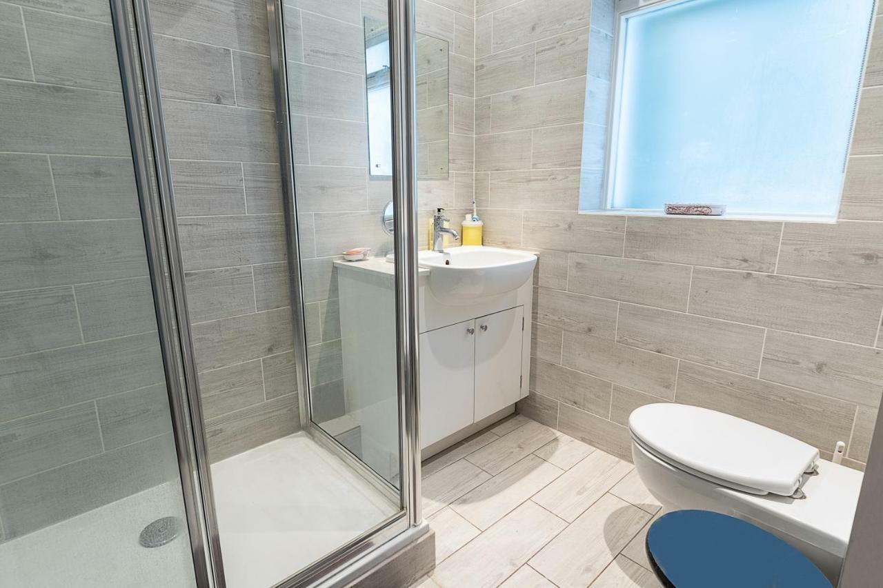 Апартаменти Joivy Splendid Flat With Garden Near Battersea Park Лондон Екстер'єр фото